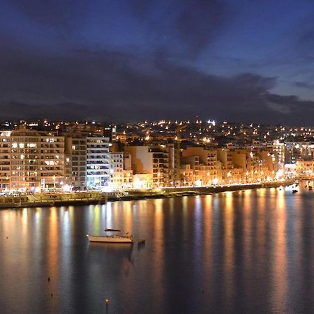 Prime Location Apartment With Side Seaviews Sliema Dış mekan fotoğraf
