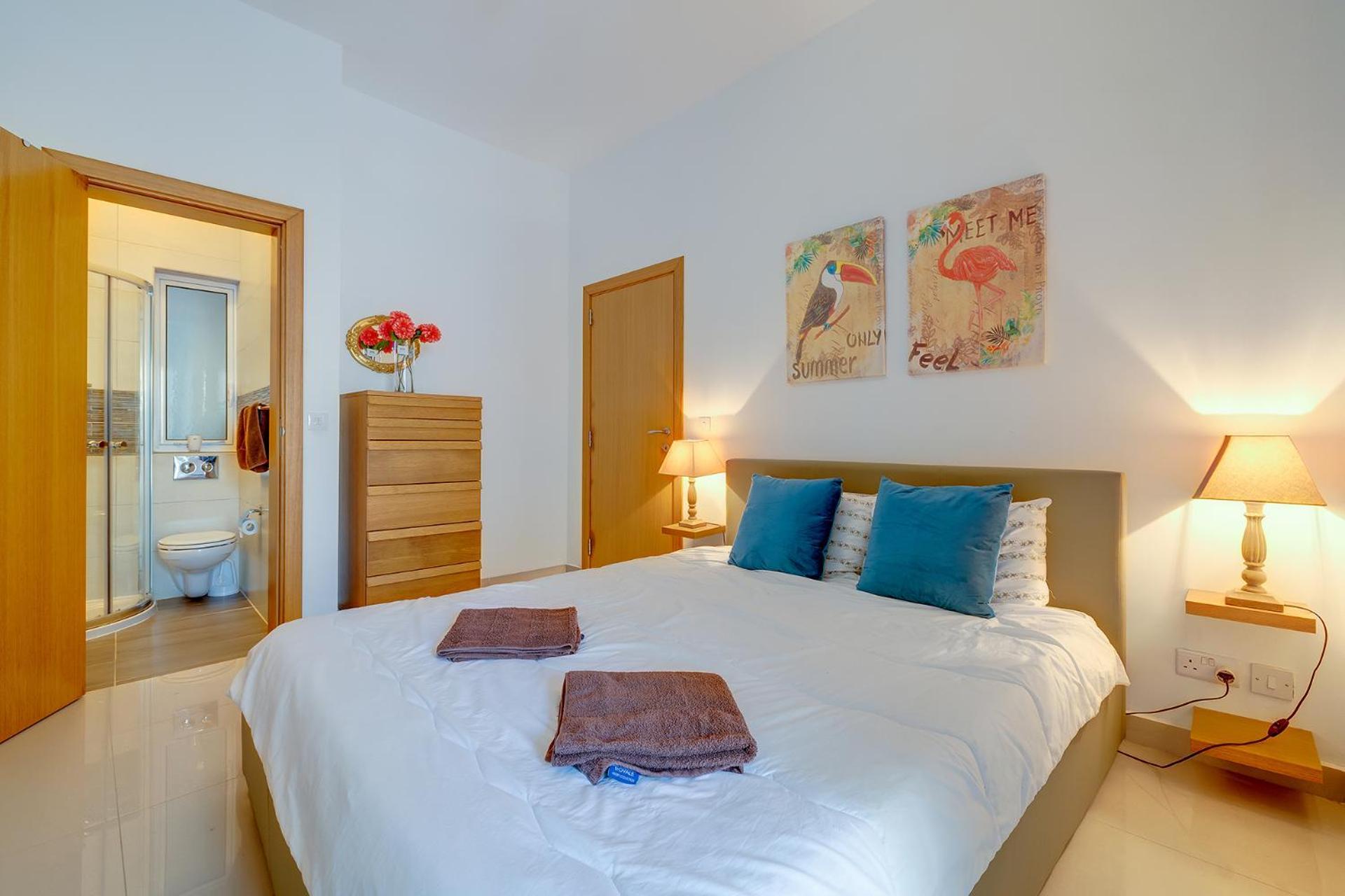 Prime Location Apartment With Side Seaviews Sliema Dış mekan fotoğraf